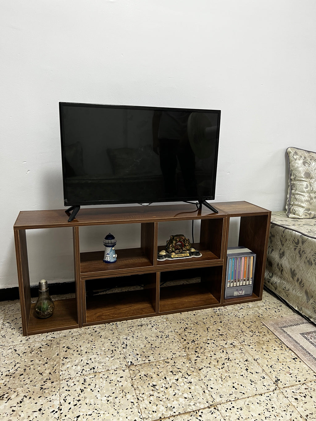 Meubles modernes multifonctionnels 12 position -  أثاث خشبي متعدد الوظائف 12 في 1