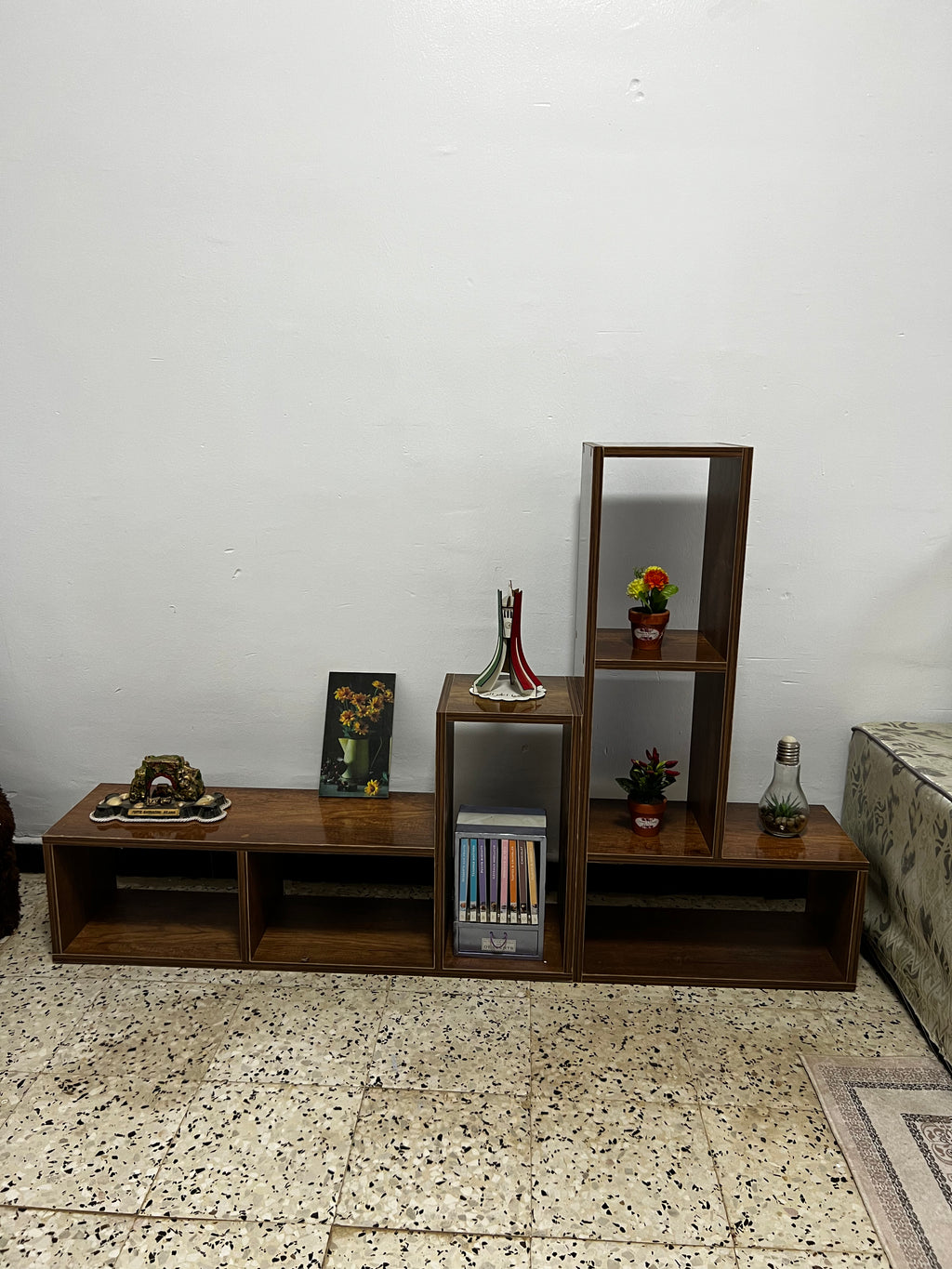 Meubles modernes multifonctionnels 12 position -  أثاث خشبي متعدد الوظائف 12 في 1