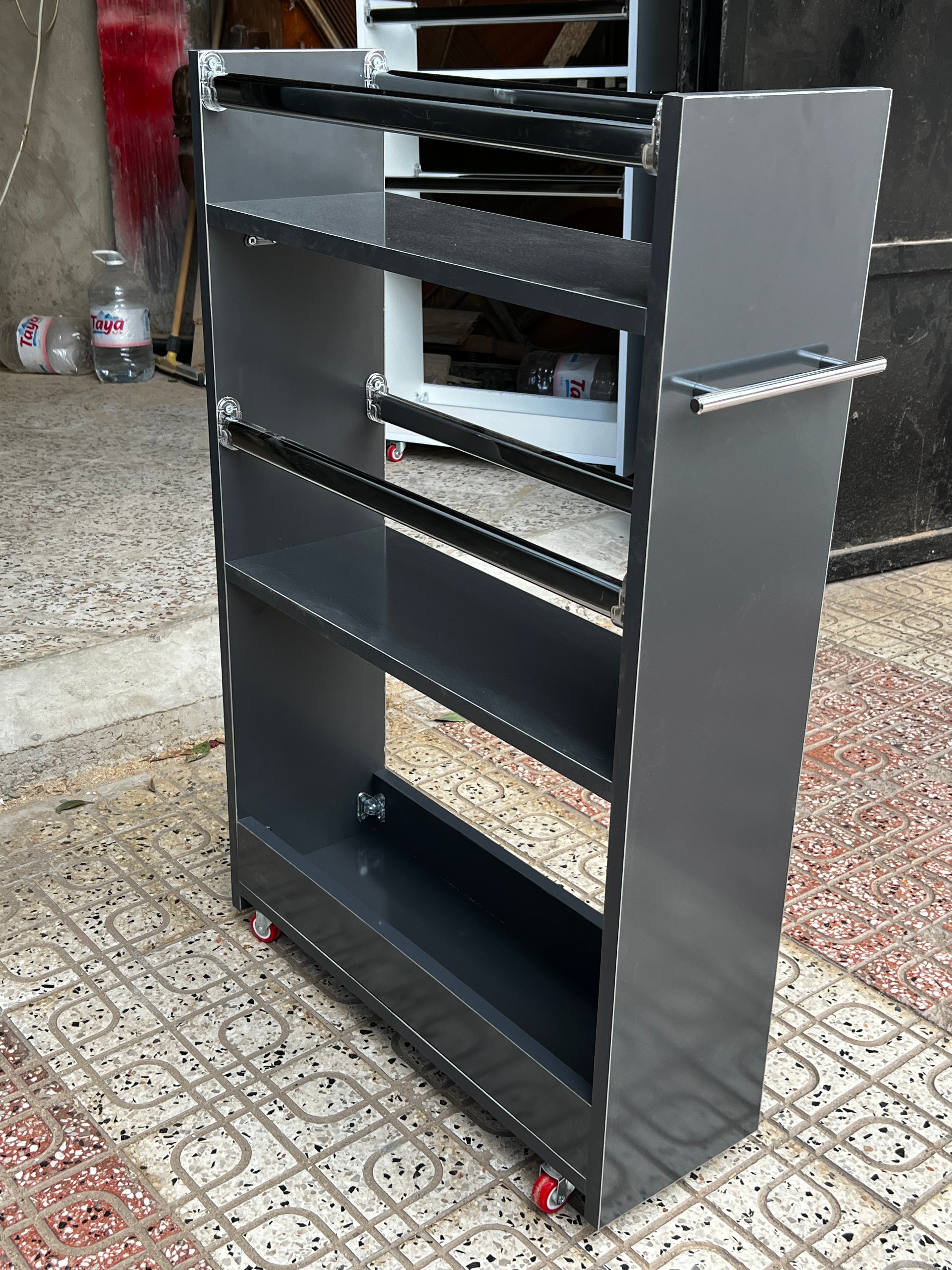 Organisateur  منظم لاستغلال المساحات الضيقة