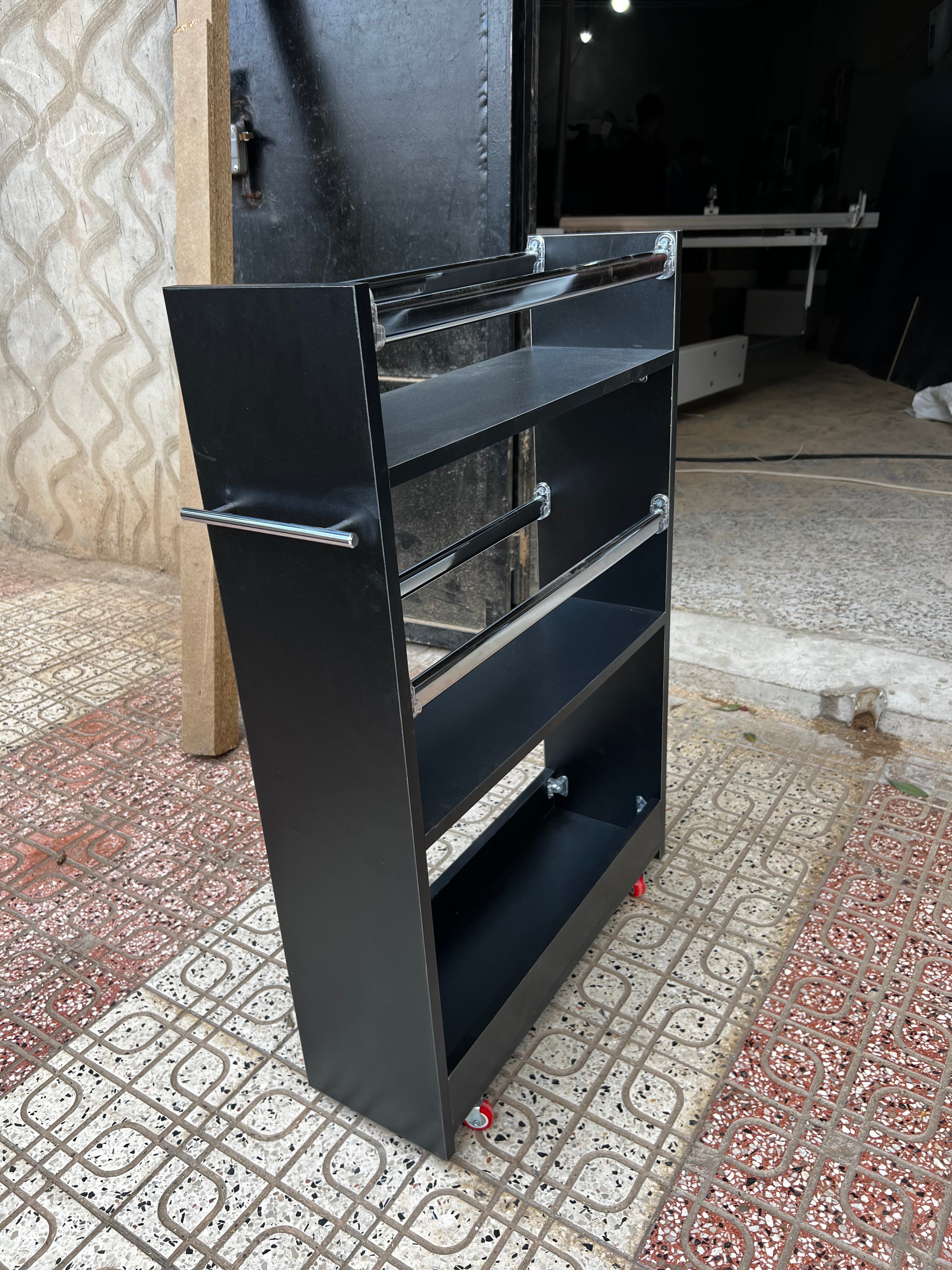 Organisateur  منظم لاستغلال المساحات الضيقة