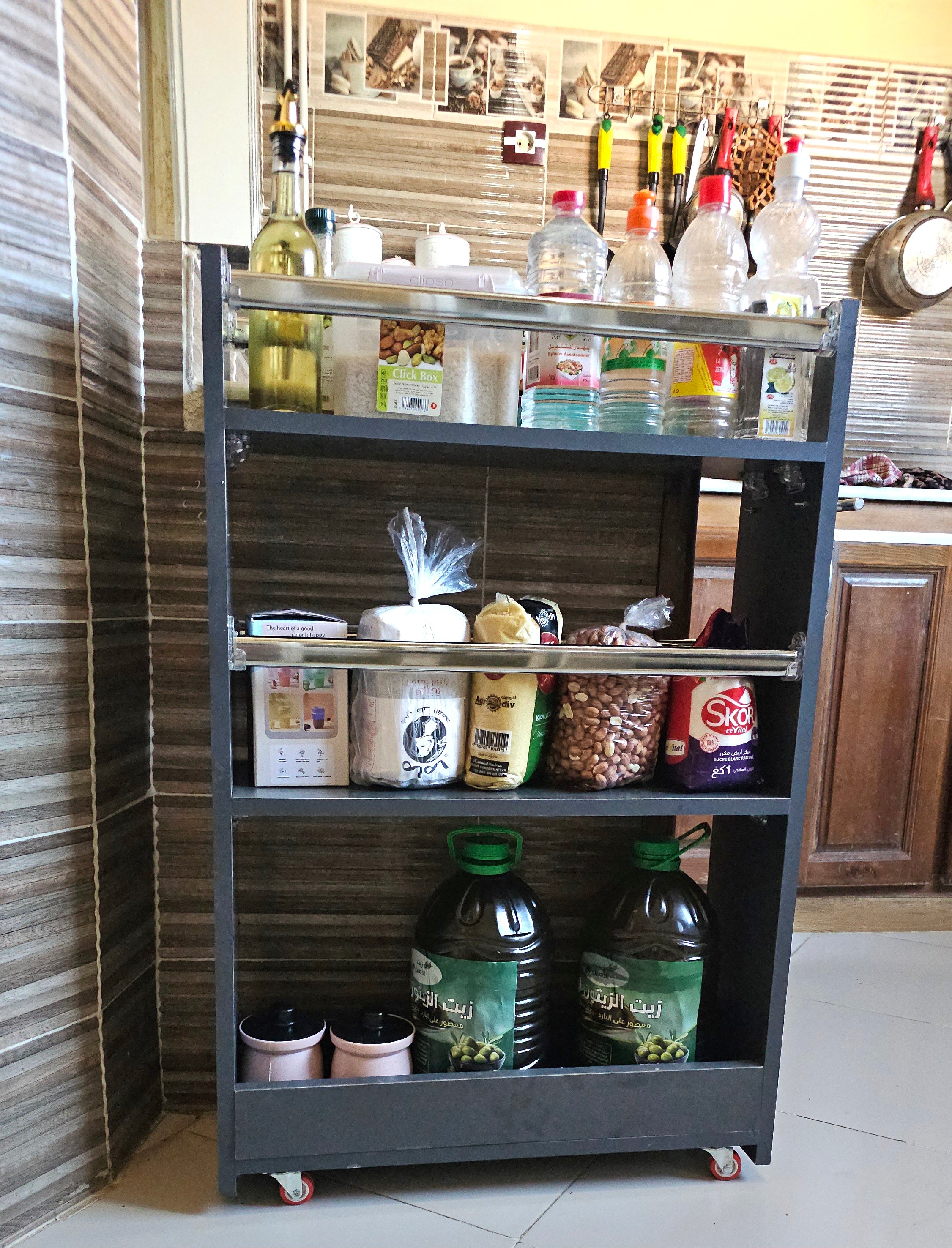 Organisateur  منظم لاستغلال المساحات الضيقة