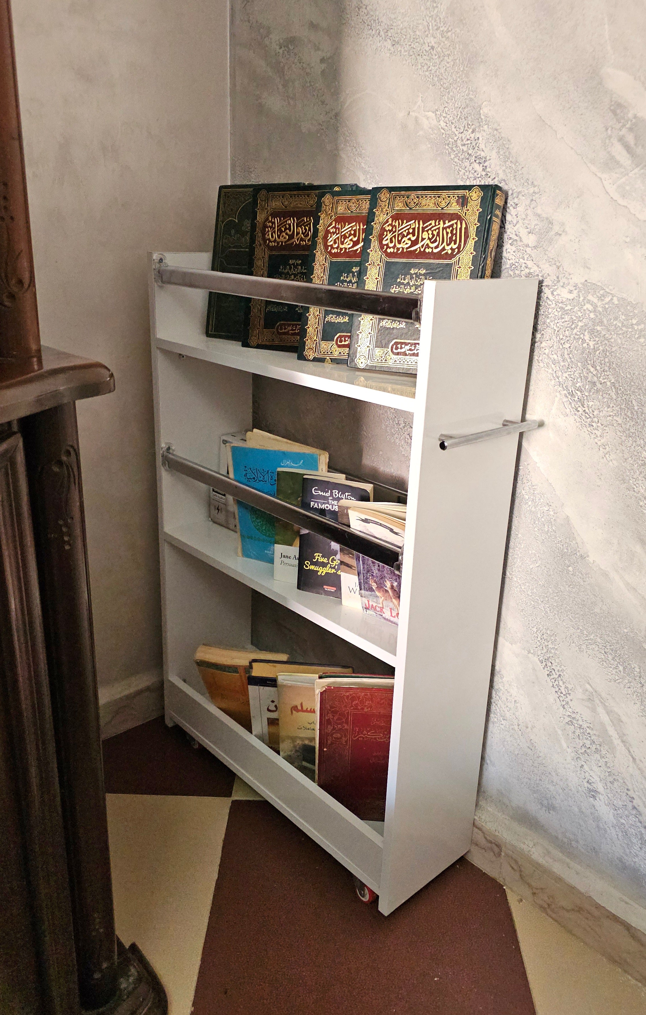 Organisateur  منظم لاستغلال المساحات الضيقة